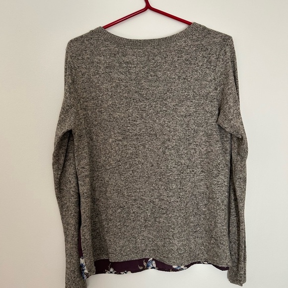 Kaileigh Red and Blue Blouse with Long Sleeves - Picture 3 of 4